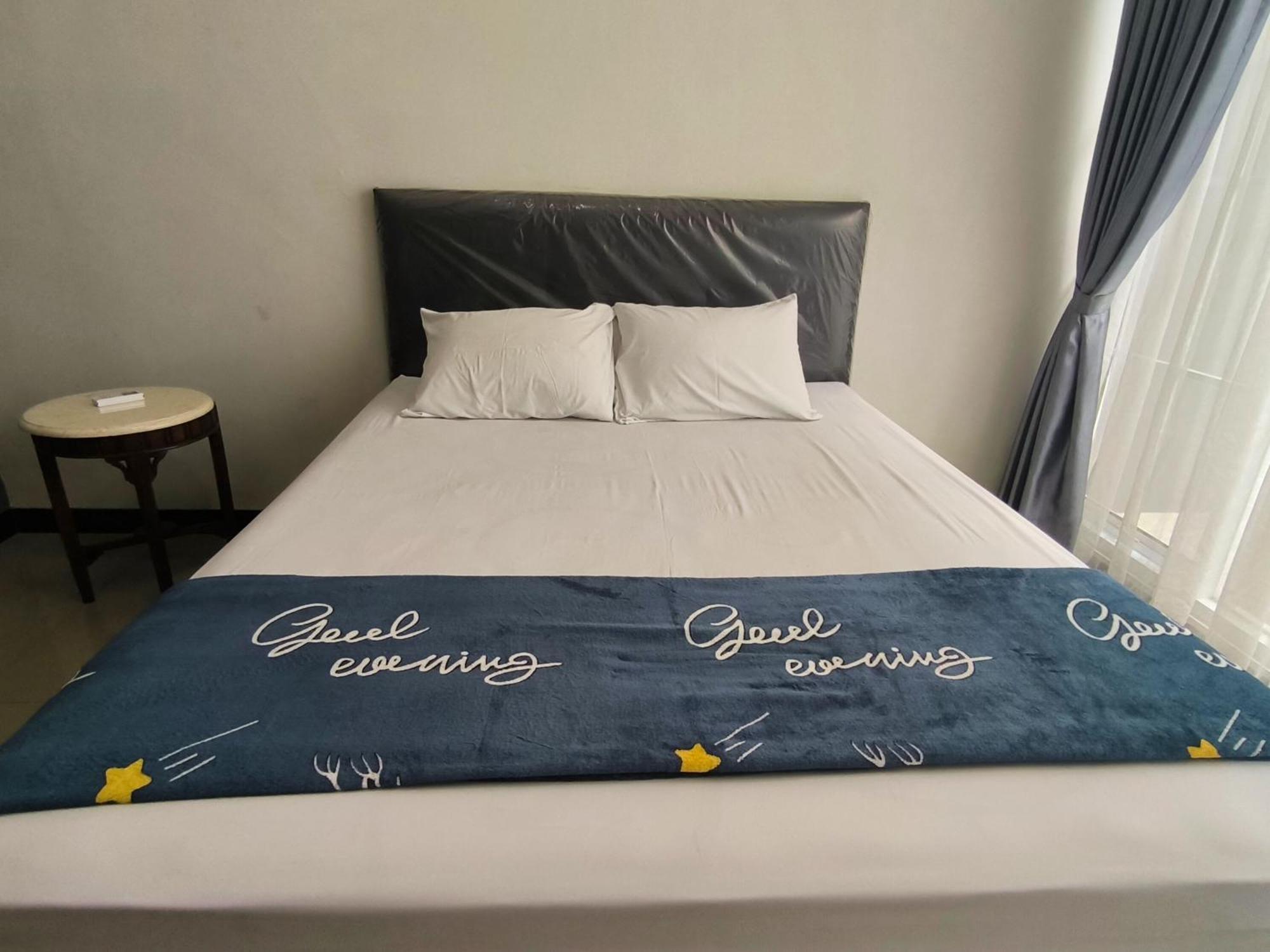 Pasadena House Syariah Hotel Semarang Bagian luar foto