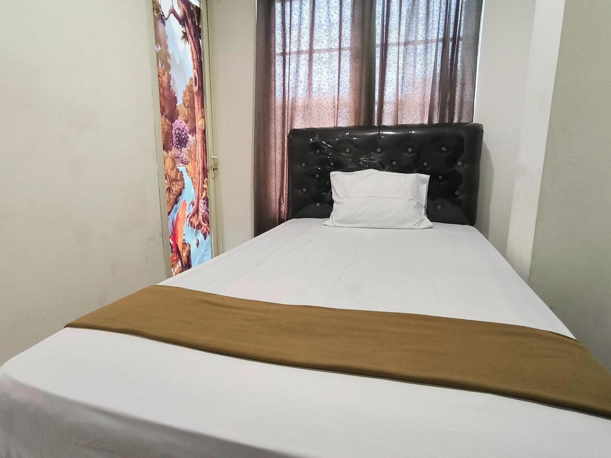Pasadena House Syariah Hotel Semarang Bagian luar foto