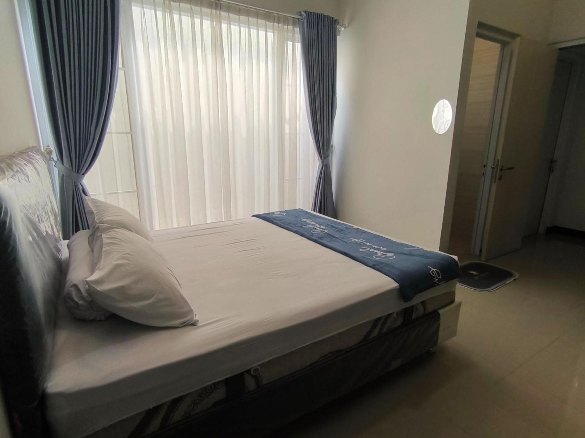 Pasadena House Syariah Hotel Semarang Bagian luar foto