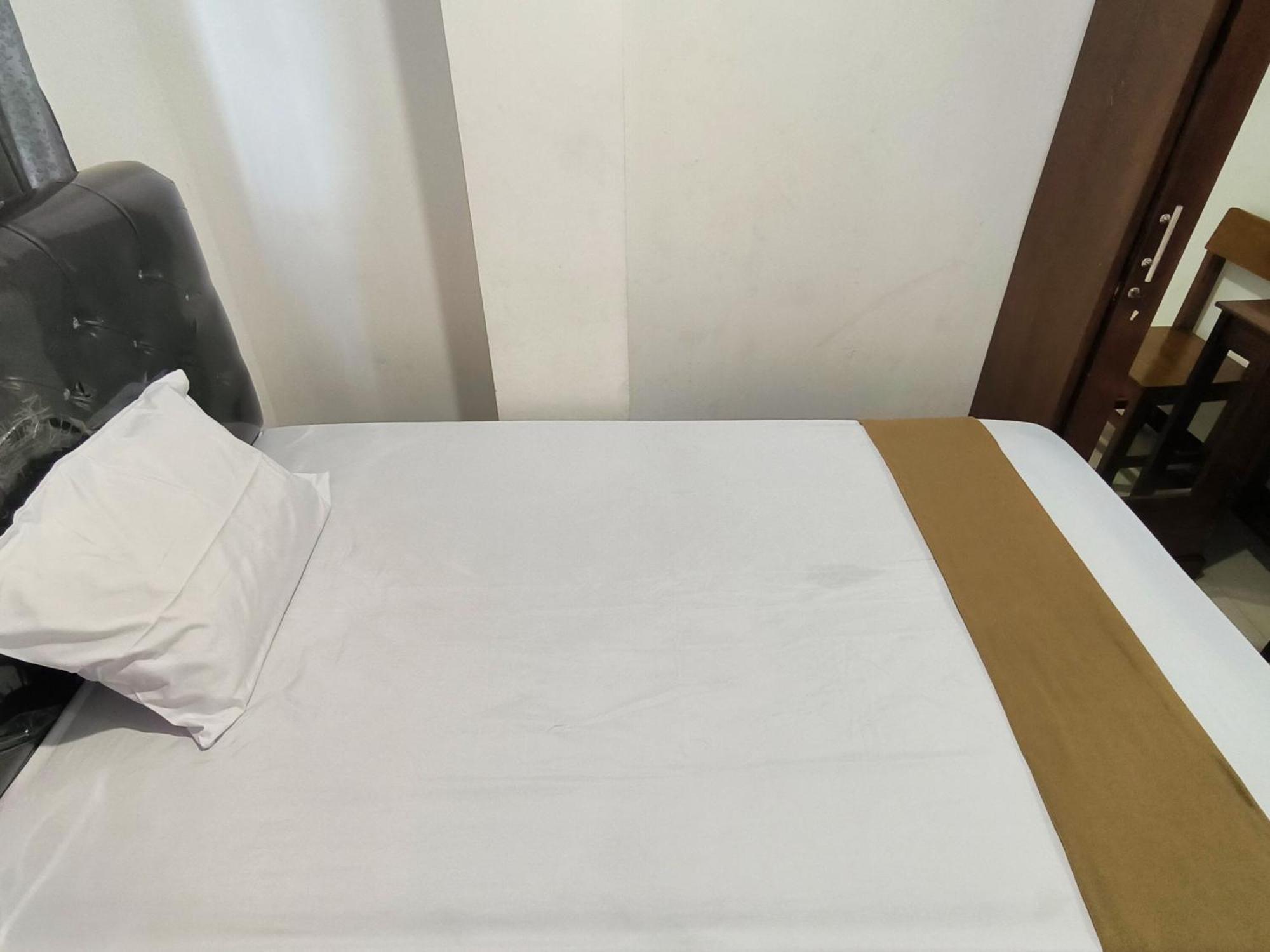 Pasadena House Syariah Hotel Semarang Bagian luar foto