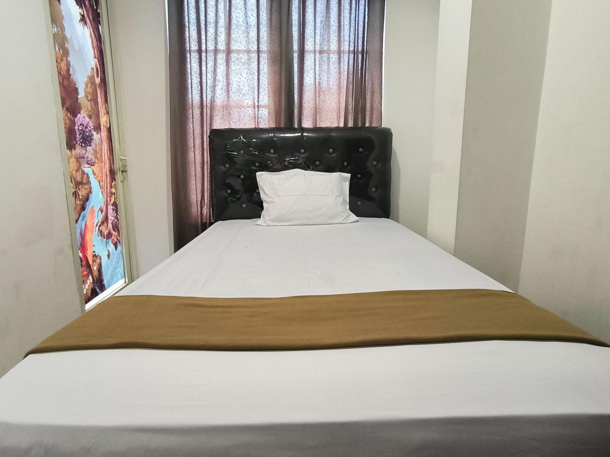 Pasadena House Syariah Hotel Semarang Bagian luar foto